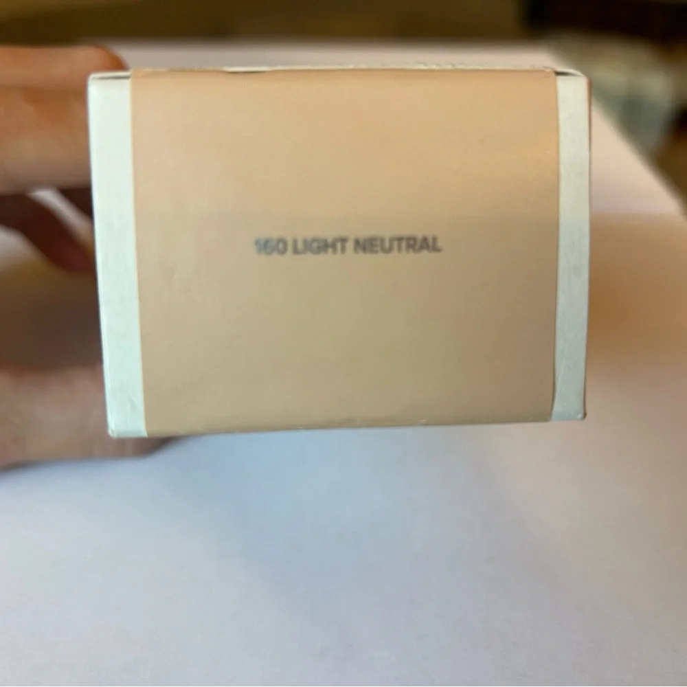 NWT🌷#160 - Haus Labs Triclone Skin Tech Medium Coverage Foundation